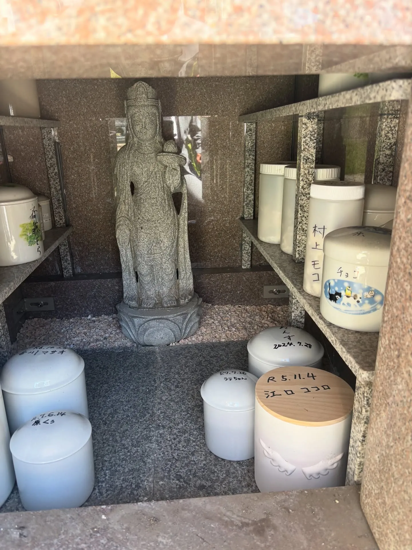 神奈川県横須賀市での納骨のお手伝いをさせていただきました。