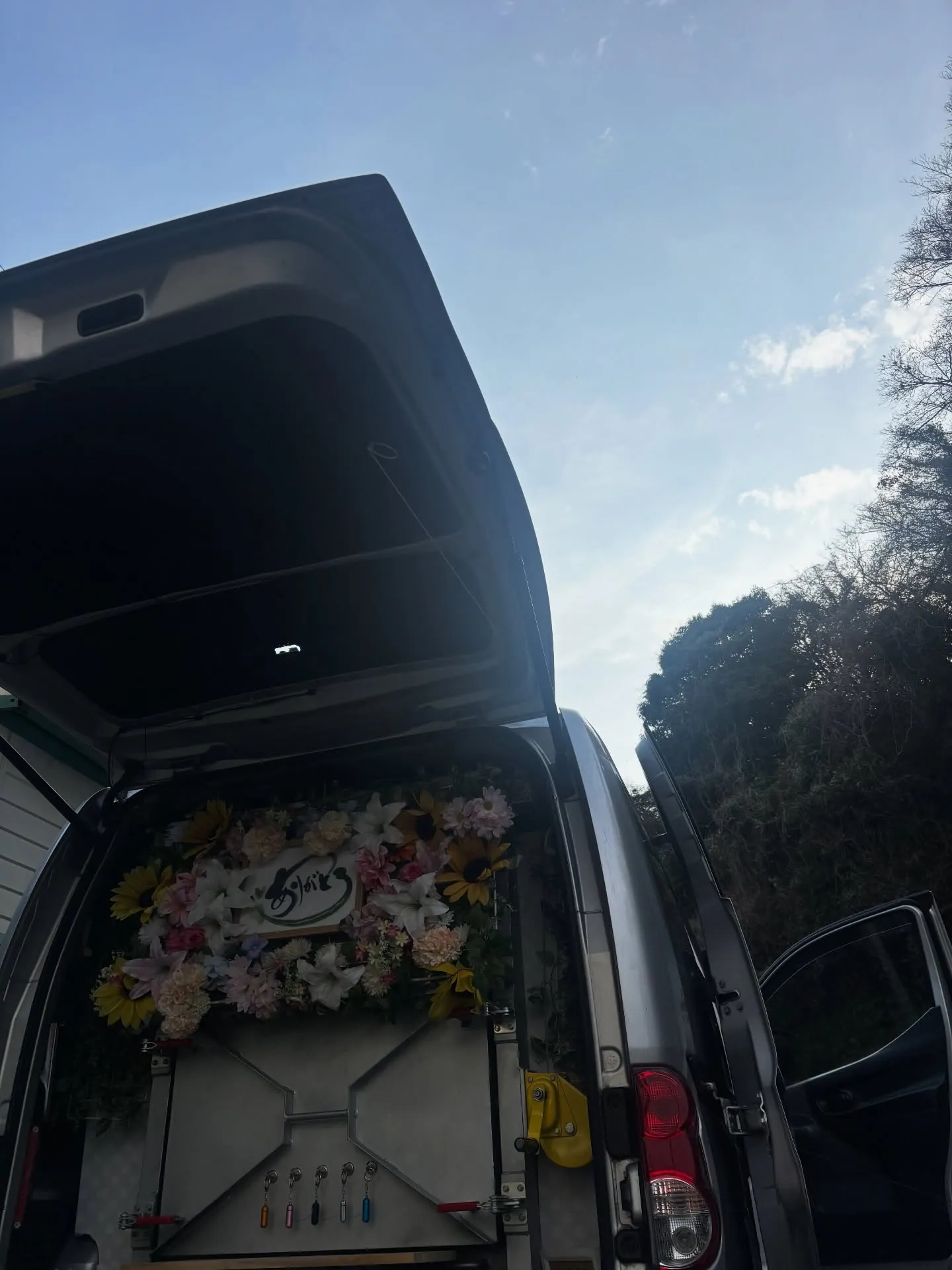 ペットが天寿を全うした際、その愛しい存在をどのように見送るか...