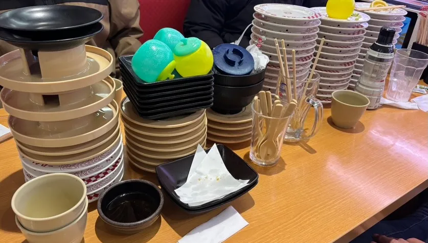 最近、弊社のスタッフと一緒にお寿司屋さんを訪れ、日頃の労を労...