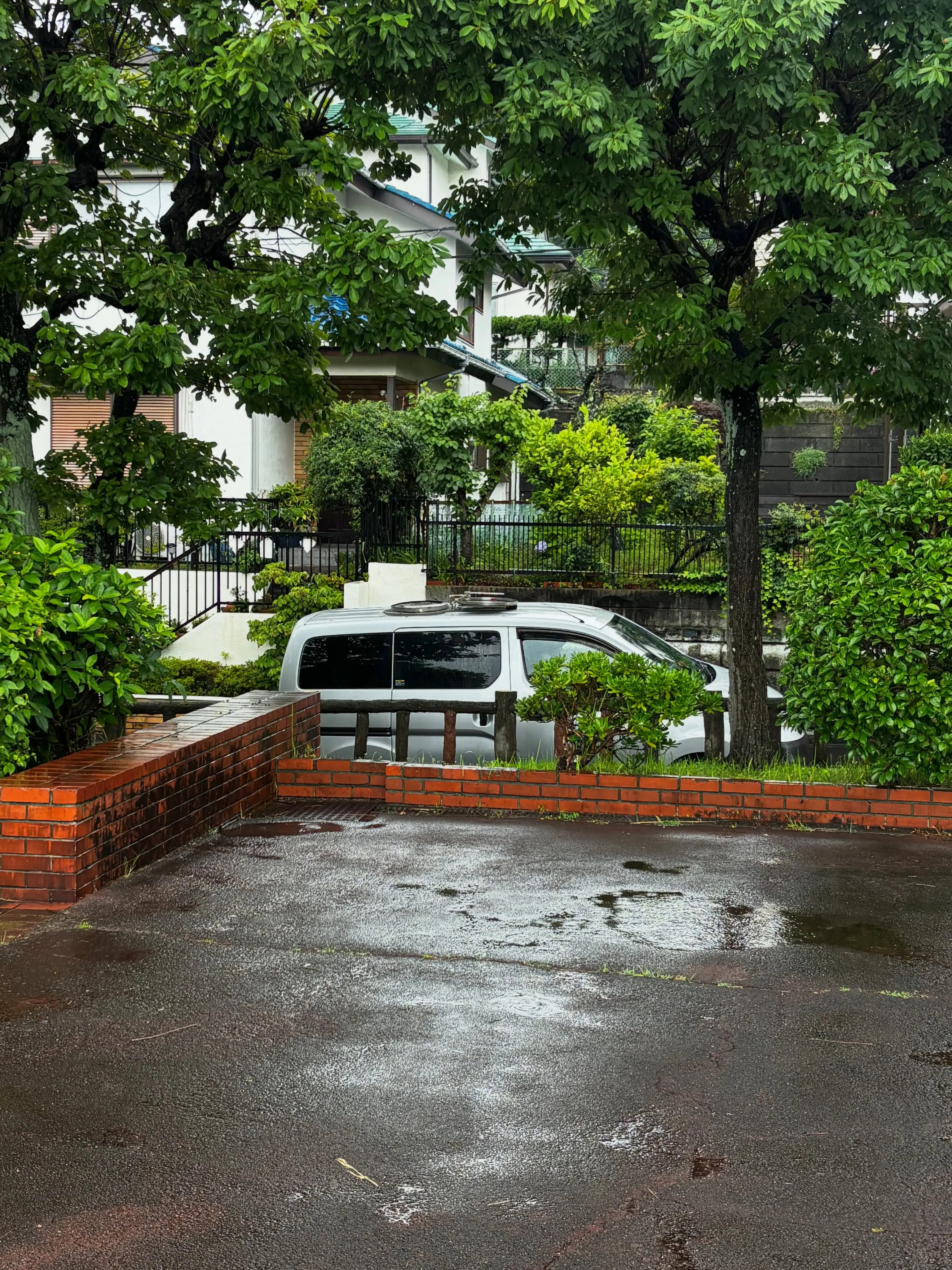 雨が降る中ではありましたが、横須賀市湘南鷹取にてわんちゃんの...